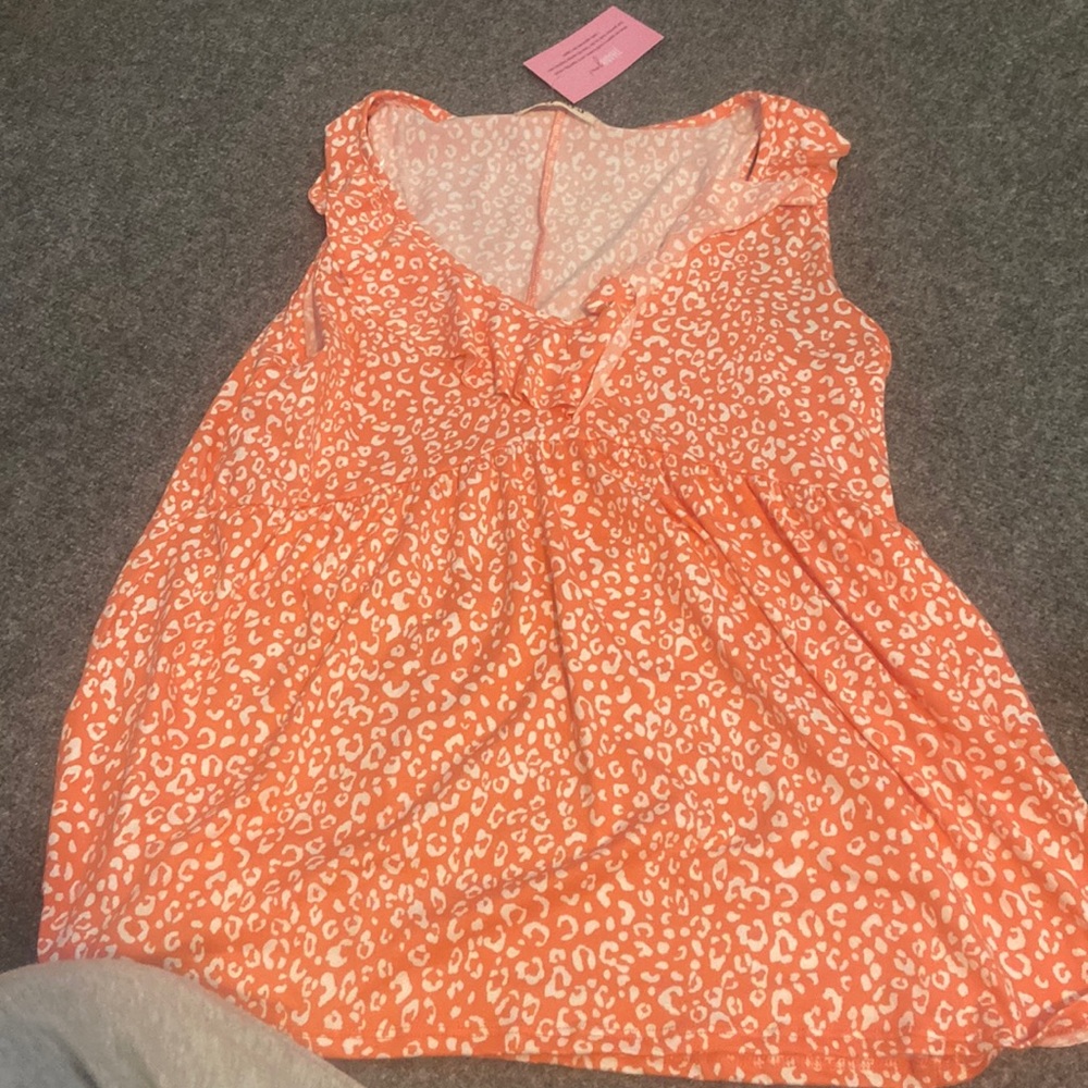 cute blouse! size small!